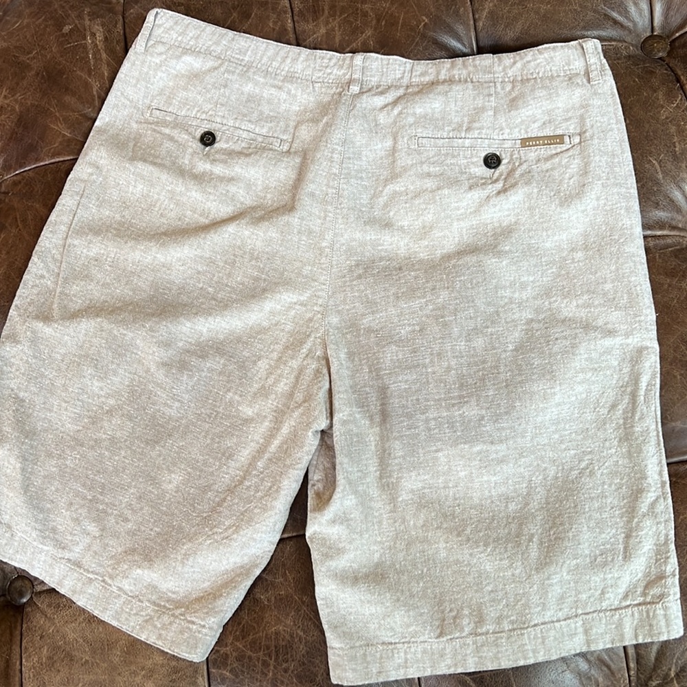 Perry Ellis - Picture 2 of 5